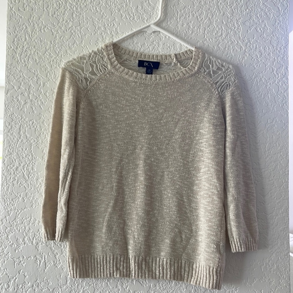 BCX XS oatmeal 1/4 sleeve sweater with lace upper back